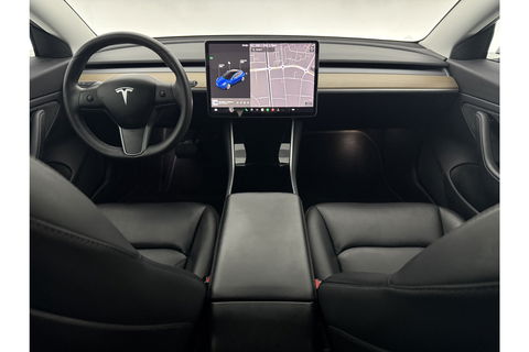 Tesla Model 3 Long Range AWD 75 kWh 351PK | 560KM Actieradius | Elektrisch LED 360Camera Autopilot Pano View 19"LMV Cruise Clima Navi Memory-Seats Leder PDC