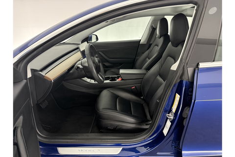 Tesla Model 3 Long Range AWD 75 kWh 351PK | 560KM Actieradius | Elektrisch LED 360Camera Autopilot Pano View 19"LMV Cruise Clima Navi Memory-Seats Leder PDC