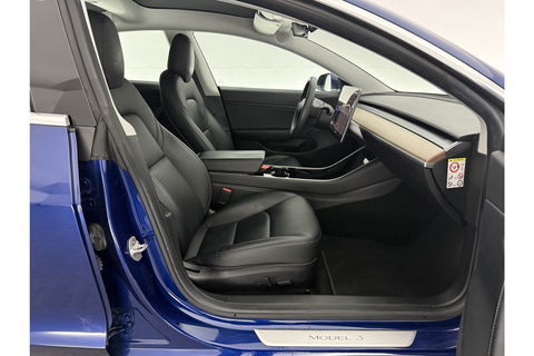 Tesla Model 3 Long Range AWD 75 kWh 351PK | 560KM Actieradius | Elektrisch LED 360Camera Autopilot Pano View 19"LMV Cruise Clima Navi Memory-Seats Leder PDC