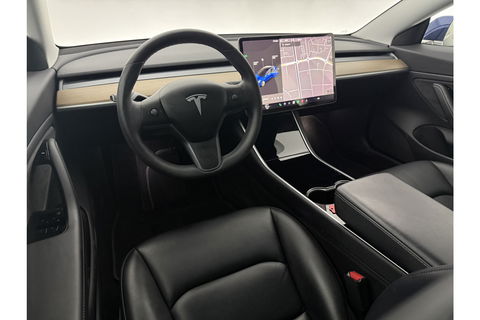 Tesla Model 3 Long Range AWD 75 kWh 351PK | 560KM Actieradius | Elektrisch LED 360Camera Autopilot Pano View 19"LMV Cruise Clima Navi Memory-Seats Leder PDC