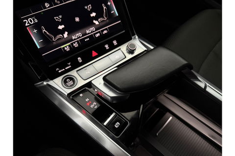 Audi e-tron 50 Quattro Business edition 71 kWh 313PK LED Virtual Clima Cruise Memory-Seats Navi 20"LMV PDC