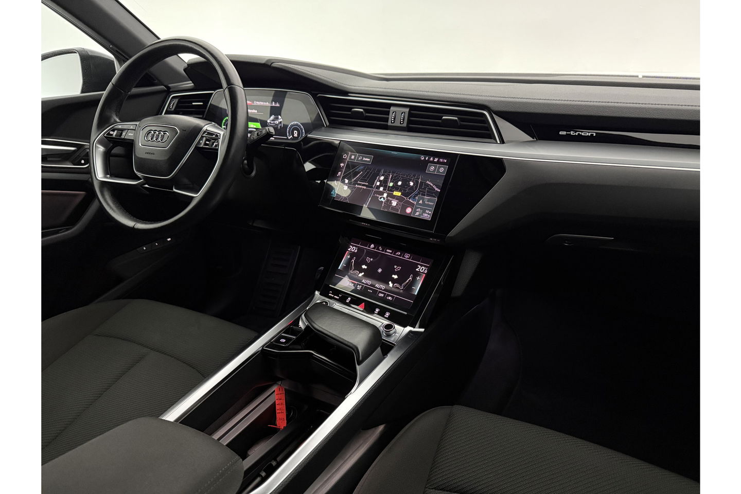 Audi e-tron 50 Quattro Business edition 71 kWh 313PK LED Virtual Clima Cruise Memory-Seats Navi 20"LMV PDC
