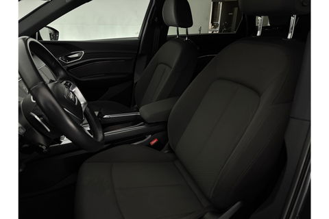 Audi e-tron 50 Quattro Business edition 71 kWh 313PK LED Virtual Clima Cruise Memory-Seats Navi 20"LMV PDC