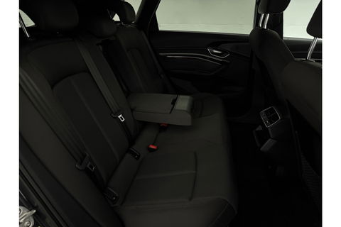 Audi e-tron 50 Quattro Business edition 71 kWh 313PK LED Virtual Clima Cruise Memory-Seats Navi 20"LMV PDC