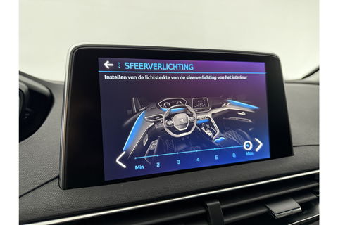 Peugeot 5008 1.2 PureTech Allure 7 Persoons 360Camera Sfeer LED Virtual Carplay Clima Cruise Navi PDC 19''LMV