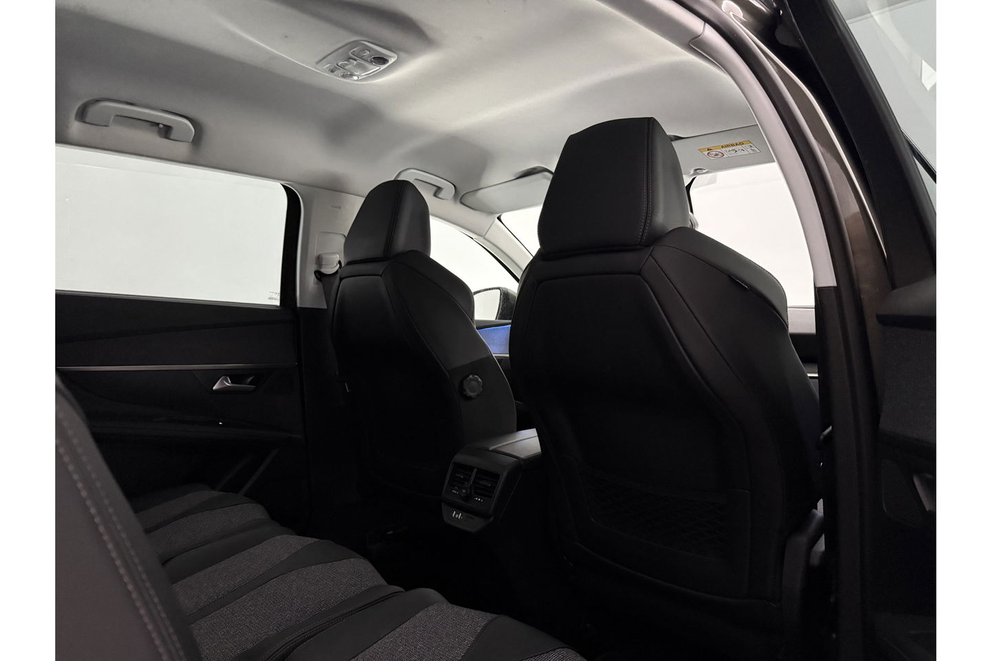 Peugeot 5008 1.2 PureTech Allure 7 Persoons 360Camera Sfeer LED Virtual Carplay Clima Cruise Navi PDC 19''LMV