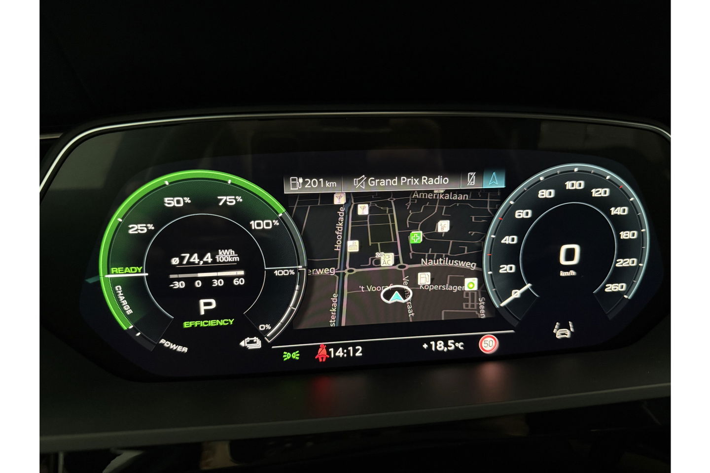 Audi e-tron 50 Quattro S Line 71 kWh 313PK Pano Sfeer Carplay LED 21''LMV Virtual Camera Clima Cruise Navi PDC Memory-seat