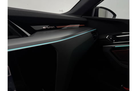 Audi e-tron 50 Quattro S Line 71 kWh 313PK Pano Sfeer Carplay LED 21''LMV Virtual Camera Clima Cruise Navi PDC Memory-seat