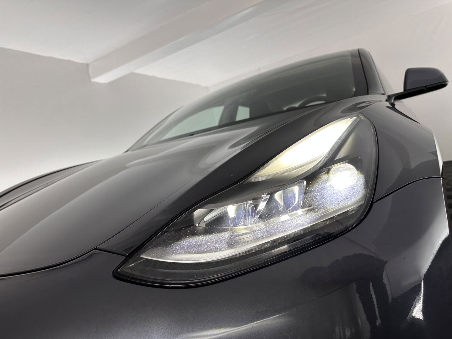 Tesla Model 3 Performance AWD 75 kWh  [ 3-Fase ] (INCL-BTW) Aut. *HEATPUMP | PANO | AUTO-PILOT | NAPPA-LEATHER | KEYLESS | FULL-LED | MEMORY-PACK | SURROUND-VIEW | DAB | DIGI-COCKPIT | LANE-ASSIST | COMFORT-SEATS | 20"ALU*