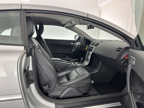 Volvo C70 Convertible 2.0D Summum Aut. *NAPPA-FULL-LEATHER | BI-XENON | NAVI-FULLMAP | MEMORY-PACK | ECC | PDC | CRUISE | TOWBAR | AIRSCARF | COMFORT-SEATS | 17''ALU*