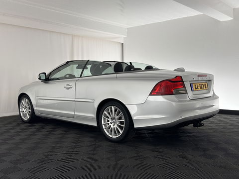 Volvo C70 Convertible 2.0D Summum Aut. *NAPPA-FULL-LEATHER | BI-XENON | NAVI-FULLMAP | MEMORY-PACK | ECC | PDC | CRUISE | TOWBAR | AIRSCARF | COMFORT-SEATS | 17''ALU*