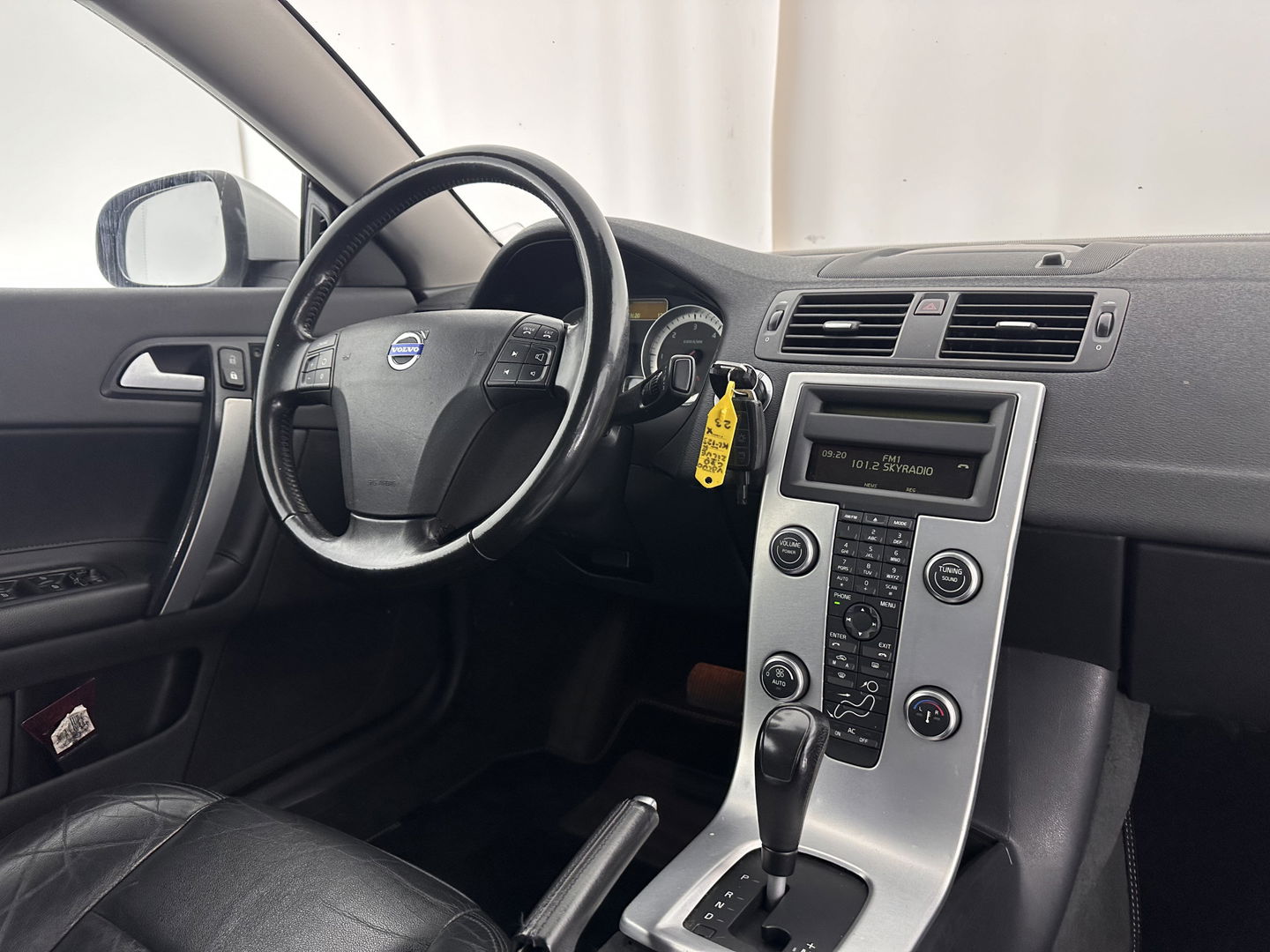 Volvo C70 Convertible 2.0D Summum Aut. *NAPPA-FULL-LEATHER | BI-XENON | NAVI-FULLMAP | MEMORY-PACK | ECC | PDC | CRUISE | TOWBAR | AIRSCARF | COMFORT-SEATS | 17''ALU*