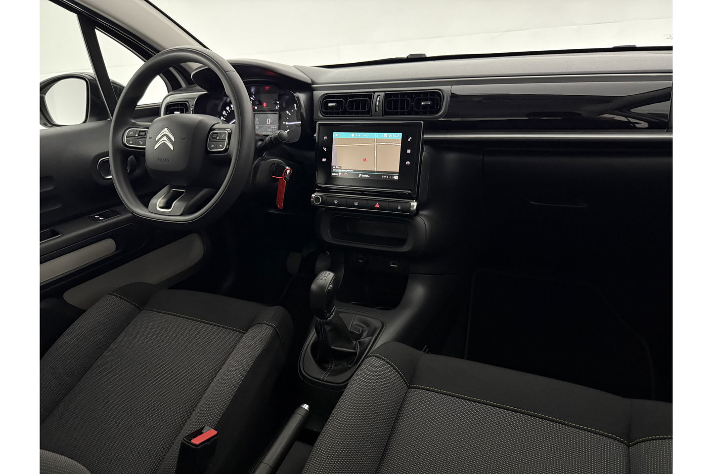 Citroën C3 1.2 PureTech Clima LED Cruise Trekhaak Carplay 16"LMV Navi PDC