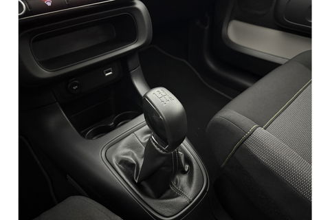 Citroën C3 1.2 PureTech Clima LED Cruise Trekhaak Carplay 16"LMV Navi PDC