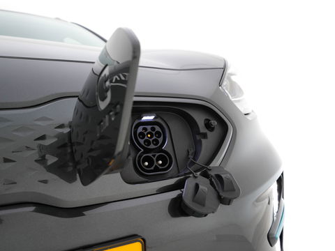 Kia e-Niro DynamicPlusLine 64 kWh [ 3-Fase ] (INCL-BTW) Aut. *FULL-LEATHER | NAVI-FULLMAP | DAB | ADAPT.CRUISE | BLINDSPOT | CAMERA | HEATED/COOLED-COMFORTSEATS | KEYLESS | JBL-SOUND | MEMORY-PACK | DIGI-COCKPIT | SHIFT-PADDLES | ...
