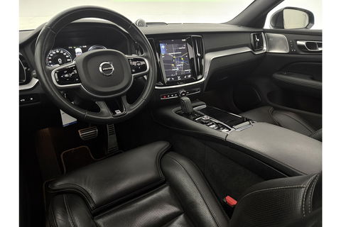 Volvo V60 2.0 T8 Twin Engine 355PK AWD R-Design Pano b/o LED 360camera Trekhaak Virtual Head-up Display Carplay Cruise Navi 19"LMV Memory-Seats Leder PDC