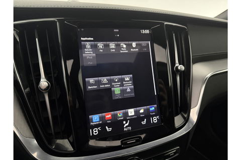 Volvo V60 2.0 T8 Twin Engine 355PK AWD R-Design Pano b/o LED 360camera Trekhaak Virtual Head-up Display Carplay Cruise Navi 19"LMV Memory-Seats Leder PDC