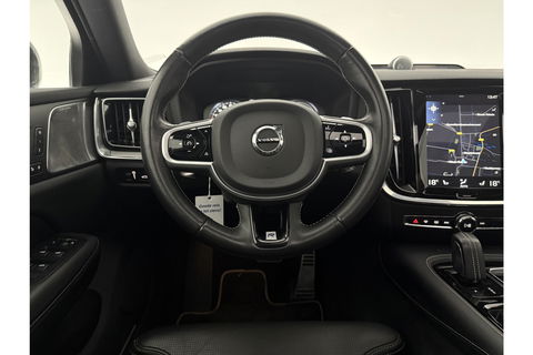 Volvo V60 2.0 T8 Twin Engine 355PK AWD R-Design Pano b/o LED 360camera Trekhaak Virtual Head-up Display Carplay Cruise Navi 19"LMV Memory-Seats Leder PDC