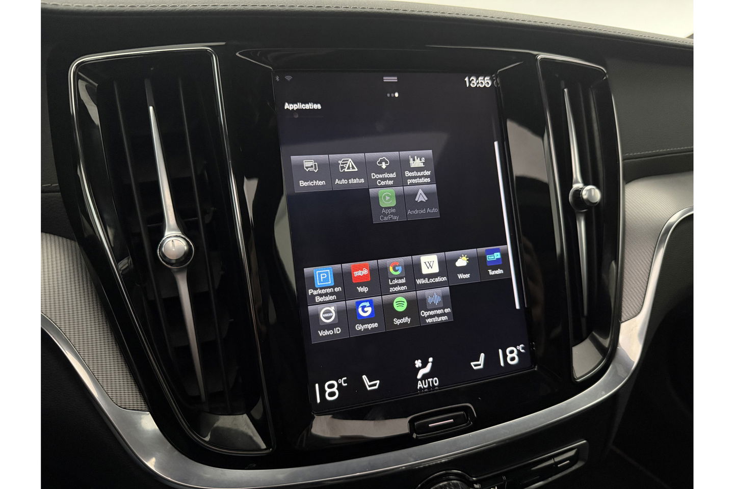 Volvo V60 2.0 T8 Twin Engine 355PK AWD R-Design Pano b/o LED 360camera Trekhaak Virtual Head-up Display Carplay Cruise Navi 19"LMV Memory-Seats Leder PDC