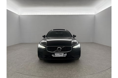 Volvo V60 2.0 T8 Twin Engine 355PK AWD R-Design Pano b/o LED 360camera Trekhaak Virtual Head-up Display Carplay Cruise Navi 19"LMV Memory-Seats Leder PDC