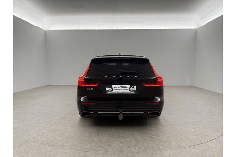 Volvo V60 2.0 T8 Twin Engine 355PK AWD R-Design Pano b/o LED 360camera Trekhaak Virtual Head-up Display Carplay Cruise Navi 19"LMV Memory-Seats Leder PDC