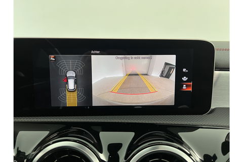 Mercedes-Benz CLA-Klasse 180 AMG Pano Camera LED Virtual Cruise Clima Navigatie 18"LMV