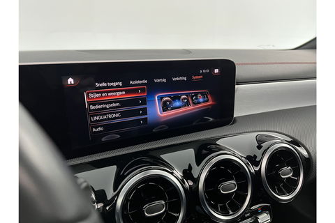 Mercedes-Benz CLA-Klasse 180 AMG Pano Camera LED Virtual Cruise Clima Navigatie 18"LMV