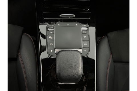 Mercedes-Benz CLA-Klasse 180 AMG Pano Camera LED Virtual Cruise Clima Navigatie 18"LMV