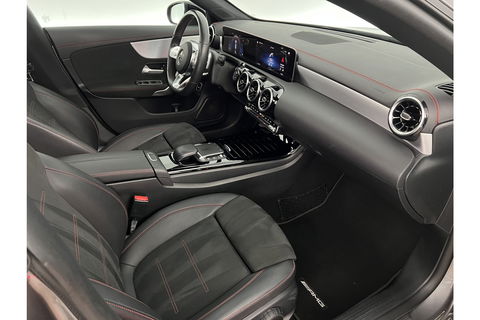 Mercedes-Benz CLA-Klasse 180 AMG Pano Camera LED Virtual Cruise Clima Navigatie 18"LMV