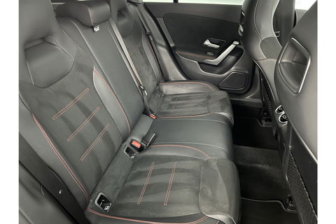 Mercedes-Benz CLA-Klasse 180 AMG Pano Camera LED Virtual Cruise Clima Navigatie 18"LMV