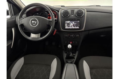 Dacia Sandero 0.9 TCe Stepway Airco Cruise Navi Trekhaak PDC Dashcam 16"LMV