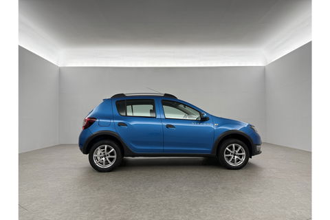 Dacia Sandero 0.9 TCe Stepway Airco Cruise Navi Trekhaak PDC Dashcam 16"LMV