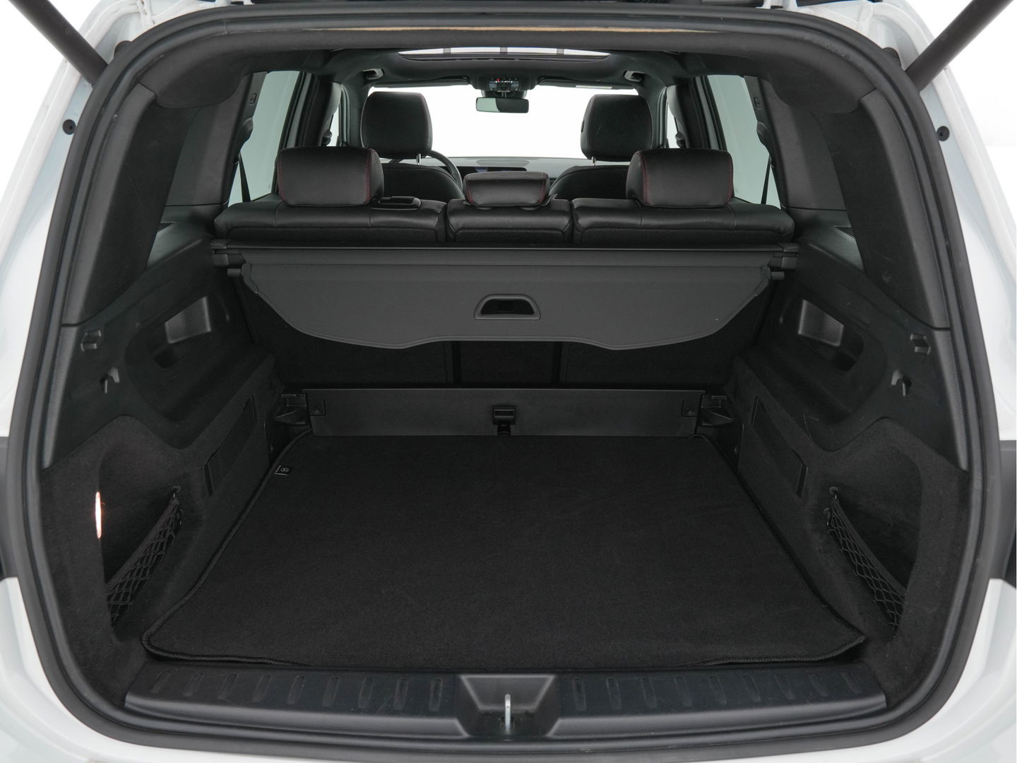 Mercedes-Benz GLB 200 Premium Plus AMG-Sport-Pack Aut. *PANO | LEATHER-MICROFIBRE | DIGI-WIDESCREEN-COCKPIT | BURMESTER-AUDIO | MULTI-BEAM-LED | MEMORY-PACK | KEYLESS | BLINDSPOT | SPORT-SEATS | DAB+ | SHIFT-PADDLES | HEATED-SEATS | ...