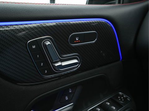 Mercedes-Benz GLB 200 Premium Plus AMG-Sport-Pack Aut. *PANO | LEATHER-MICROFIBRE | DIGI-WIDESCREEN-COCKPIT | BURMESTER-AUDIO | MULTI-BEAM-LED | MEMORY-PACK | KEYLESS | BLINDSPOT | SPORT-SEATS | DAB+ | SHIFT-PADDLES | HEATED-SEATS | ...