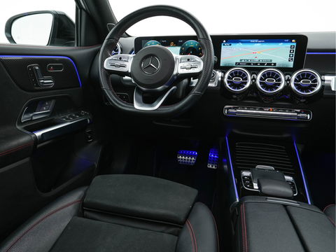 Mercedes-Benz GLB 200 Premium Plus AMG-Sport-Pack Aut. *PANO | LEATHER-MICROFIBRE | DIGI-WIDESCREEN-COCKPIT | BURMESTER-AUDIO | MULTI-BEAM-LED | MEMORY-PACK | KEYLESS | BLINDSPOT | SPORT-SEATS | DAB+ | SHIFT-PADDLES | HEATED-SEATS | ...