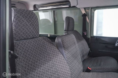 Land Rover Defender 90 2.5 Td5 | HUE 166 | Grasmere Green | Heritage | NL auto NAP | 2e eigenaar | A-Z onderhouden | Unieke auto |