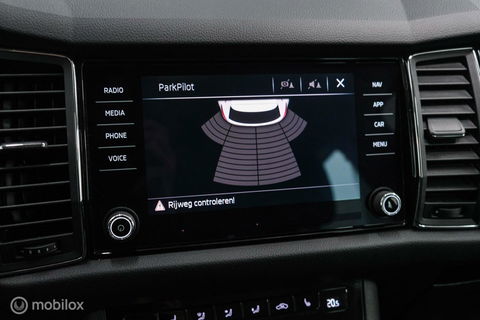Škoda Kodiaq 1.4 TSI Style Business 7p | Adaptive | Led | NAP | Trekhaak | CarPlay | Navigatie |