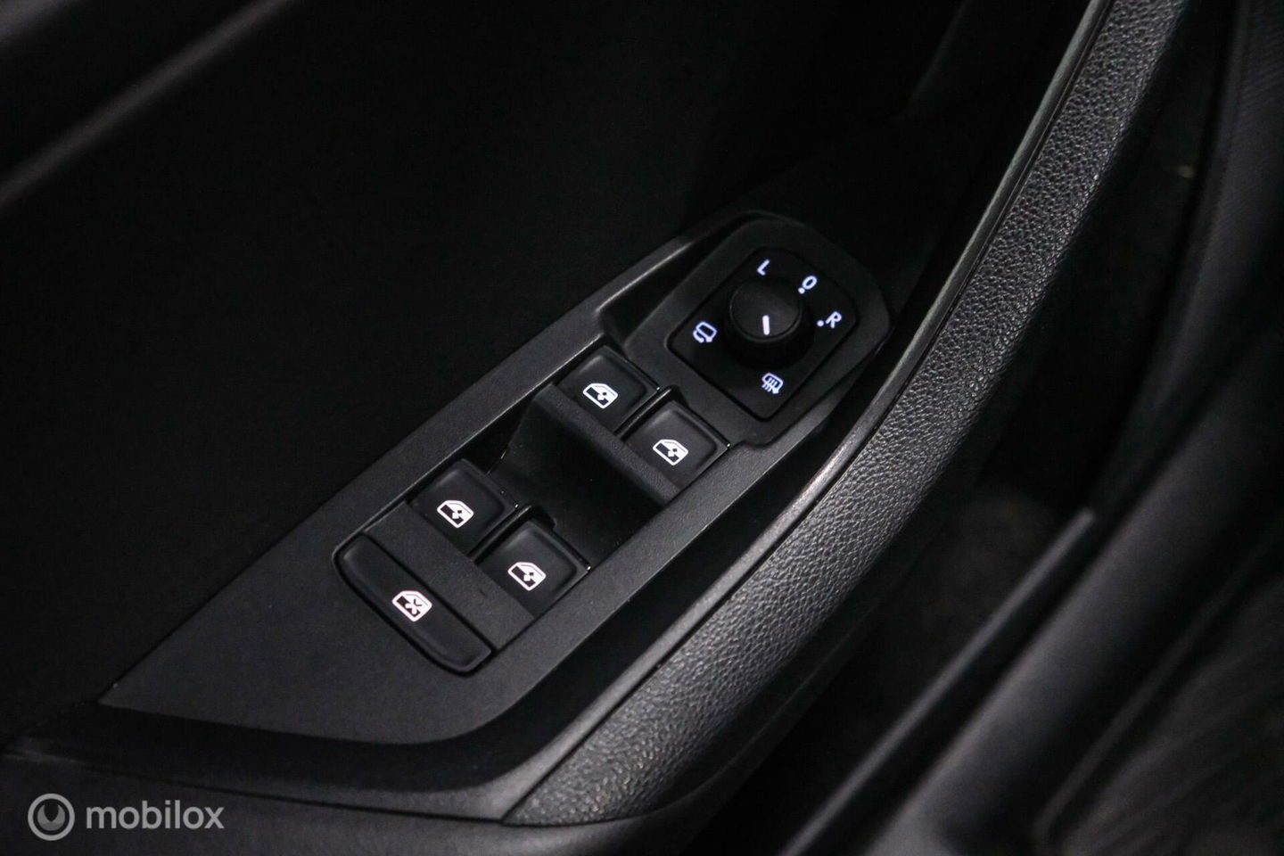 Škoda Kodiaq 1.4 TSI Style Business 7p | Adaptive | Led | NAP | Trekhaak | CarPlay | Navigatie |