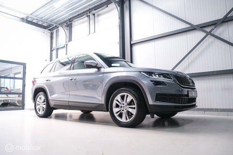 Škoda Kodiaq 1.4 TSI Style Business 7p | Adaptive | Led | NAP | Trekhaak | CarPlay | Navigatie |
