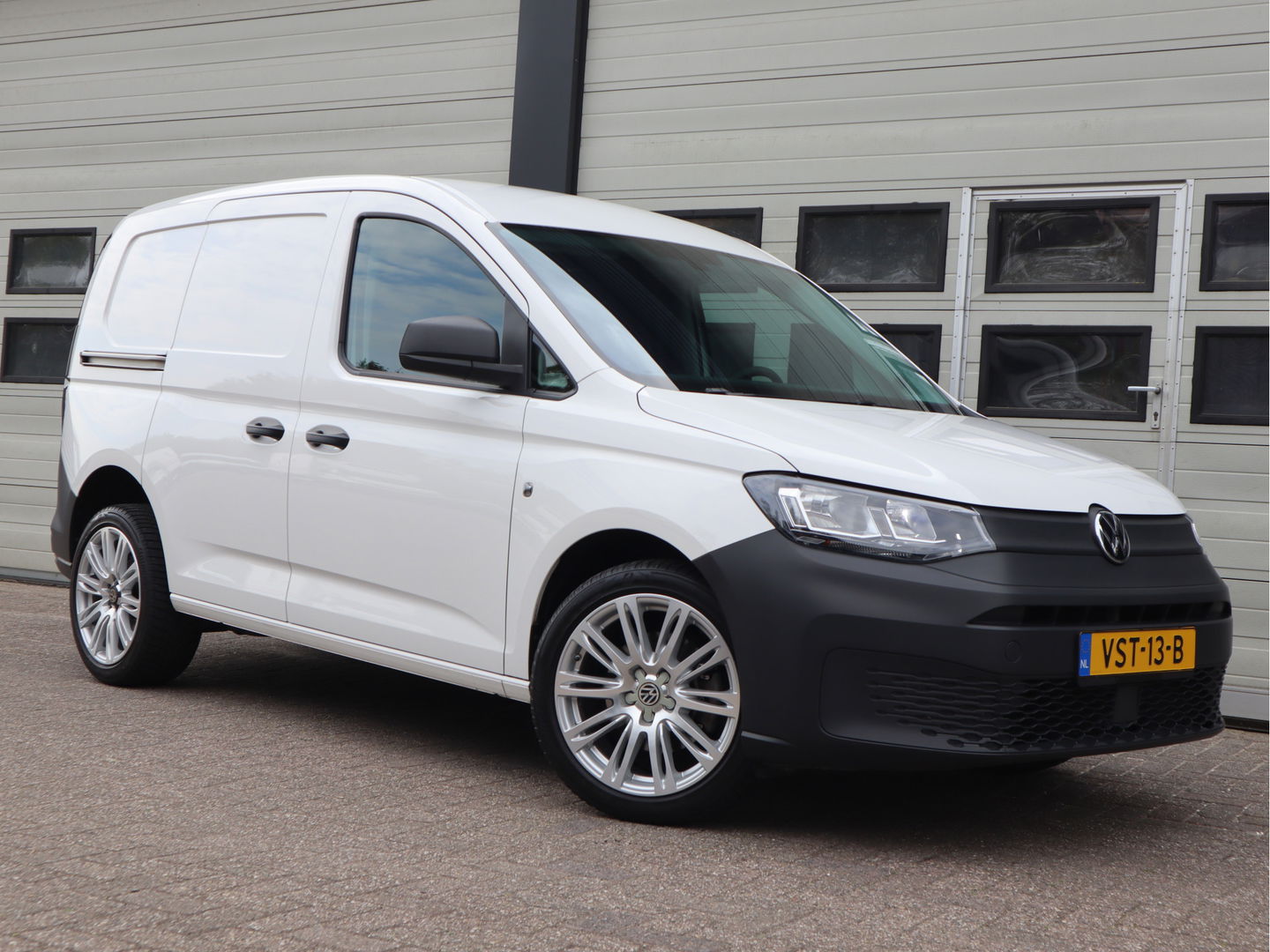 Volkswagen Caddy Cargo 2.0 TDI 123 pk Euro 6 - Apple Carplay - PDC - LM Wielen - 6 Bak