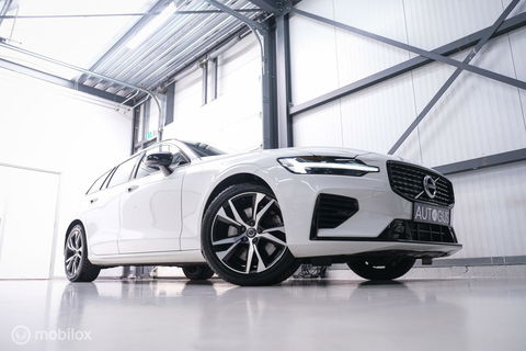 Volvo V60 2.0 T8 Recharge AWD R-Design | NL auto | DAB+ | CarPlay | Adaptive | Blis | Rijklaar |