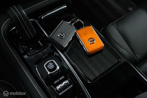 Volvo V60 2.0 T8 Recharge AWD R-Design | NL auto | DAB+ | CarPlay | Adaptive | Blis | Rijklaar |