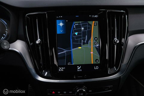Volvo V60 2.0 T8 Recharge AWD R-Design | NL auto | DAB+ | CarPlay | Adaptive | Blis | Rijklaar |