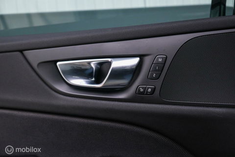 Volvo V60 2.0 T8 Recharge AWD R-Design | NL auto | DAB+ | CarPlay | Adaptive | Blis | Rijklaar |