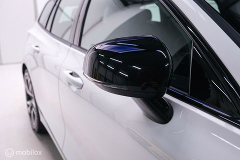 Volvo V60 2.0 T8 Recharge AWD R-Design | NL auto | DAB+ | CarPlay | Adaptive | Blis | Rijklaar |