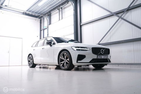 Volvo V60 2.0 T8 Recharge AWD R-Design | NL auto | DAB+ | CarPlay | Adaptive | Blis | Rijklaar |
