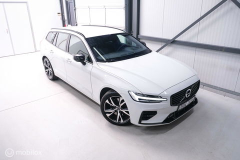 Volvo V60 2.0 T8 Recharge AWD R-Design | NL auto | DAB+ | CarPlay | Adaptive | Blis | Rijklaar |