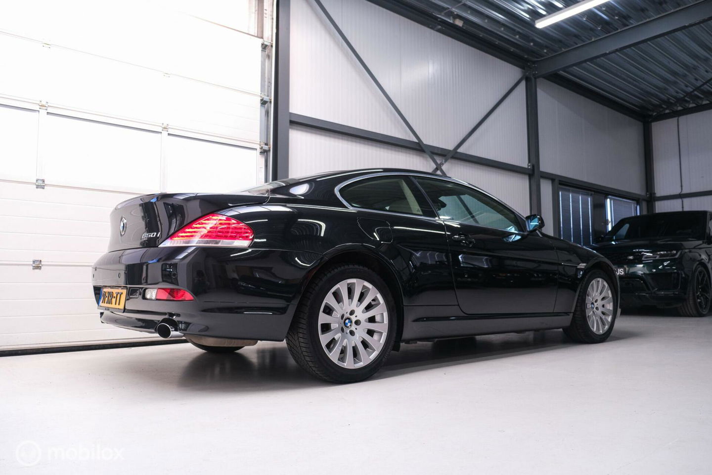 BMW 6 Serie 650i Coupe | Dealer OH | 2e eigenaar | youngtimer | Fiscaal aantrekkelijk | 368 pk |