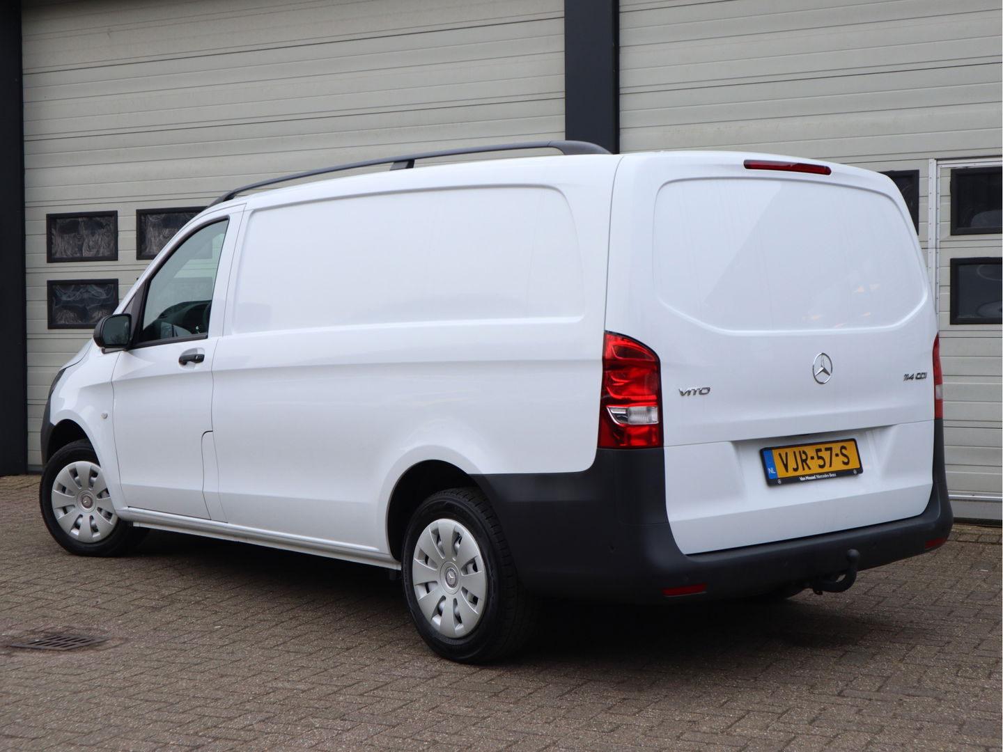 Mercedes-Benz Vito 114 CDI Automaat Euro 6 Lang L2 - Apple Carplay - Trekhaak - Navi - Cruise