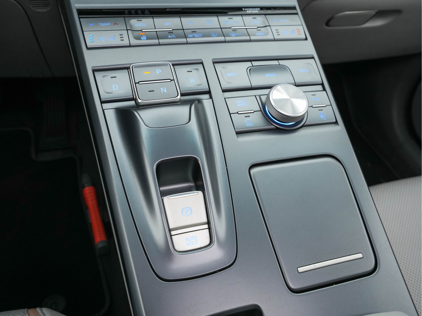Hyundai NEXO FCEV Plus Pack [ HYDROGENIUM ] (INCL-BTW) (WATERSTOF) *PANO | NAPPA-FULL-LEATHER | NAVI-FULLMAP | ADAPT.CRUISE |  FULL-LED | KEYLESS | DAB |  KRELL-AUDIO | WIDESCREEN-COCKPIT | SURROUND-VIEW | SHIFT-PADDLES | COMFORT-SEATS